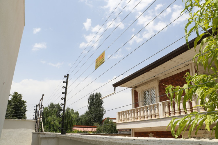 فنس الکتریکی دیوار الکتریکی