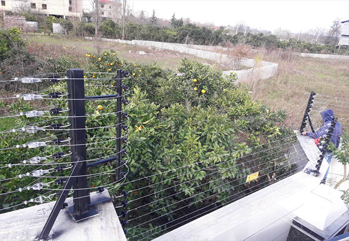 فنس الکتریکی خانگی